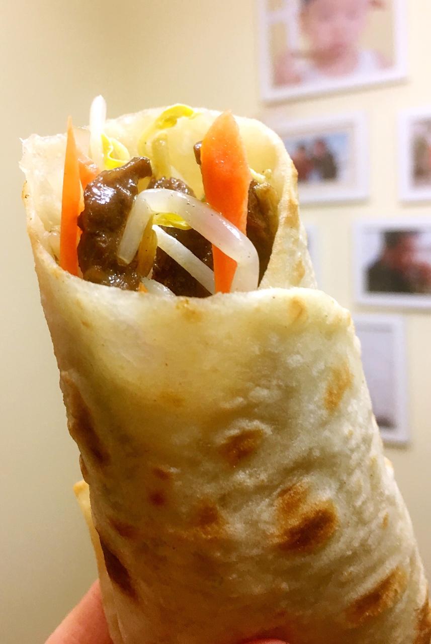 我很家常做的烙春饼(用视频告诉你,这饼有多软)