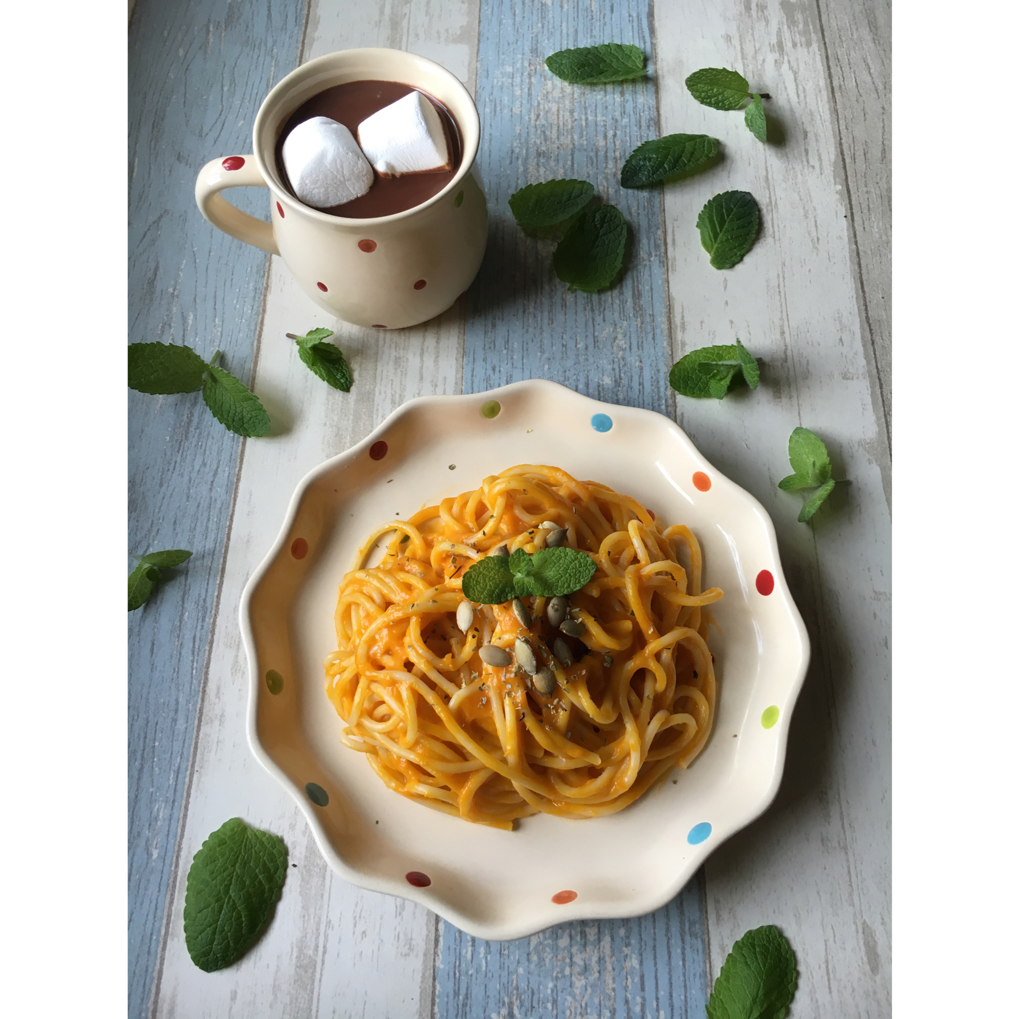 南瓜意面(spaghetti with pumpkin sauce)