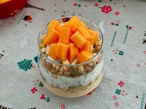 木瓜酸奶杯的做法 步骤8