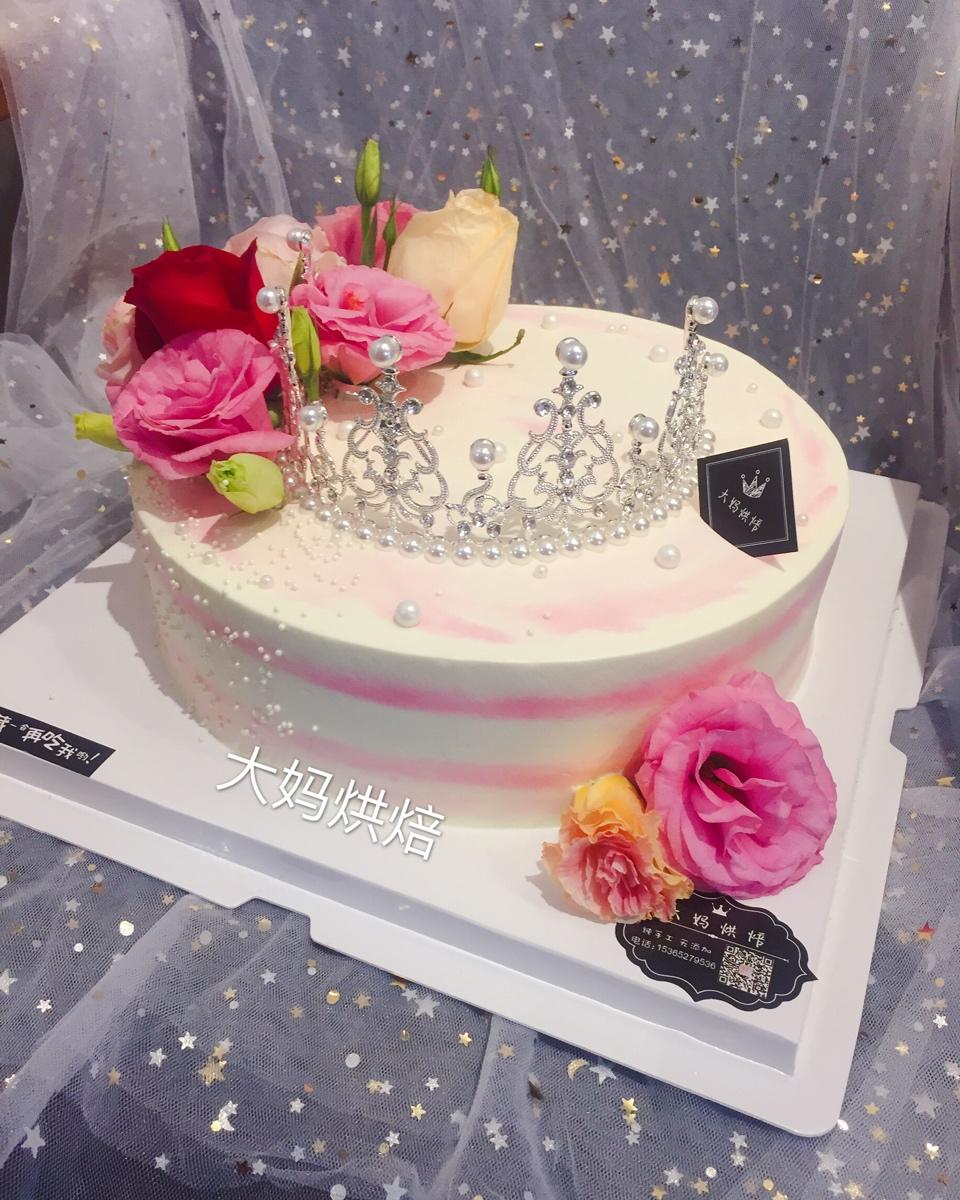 大妈烘焙做的大妈家的造型蛋糕