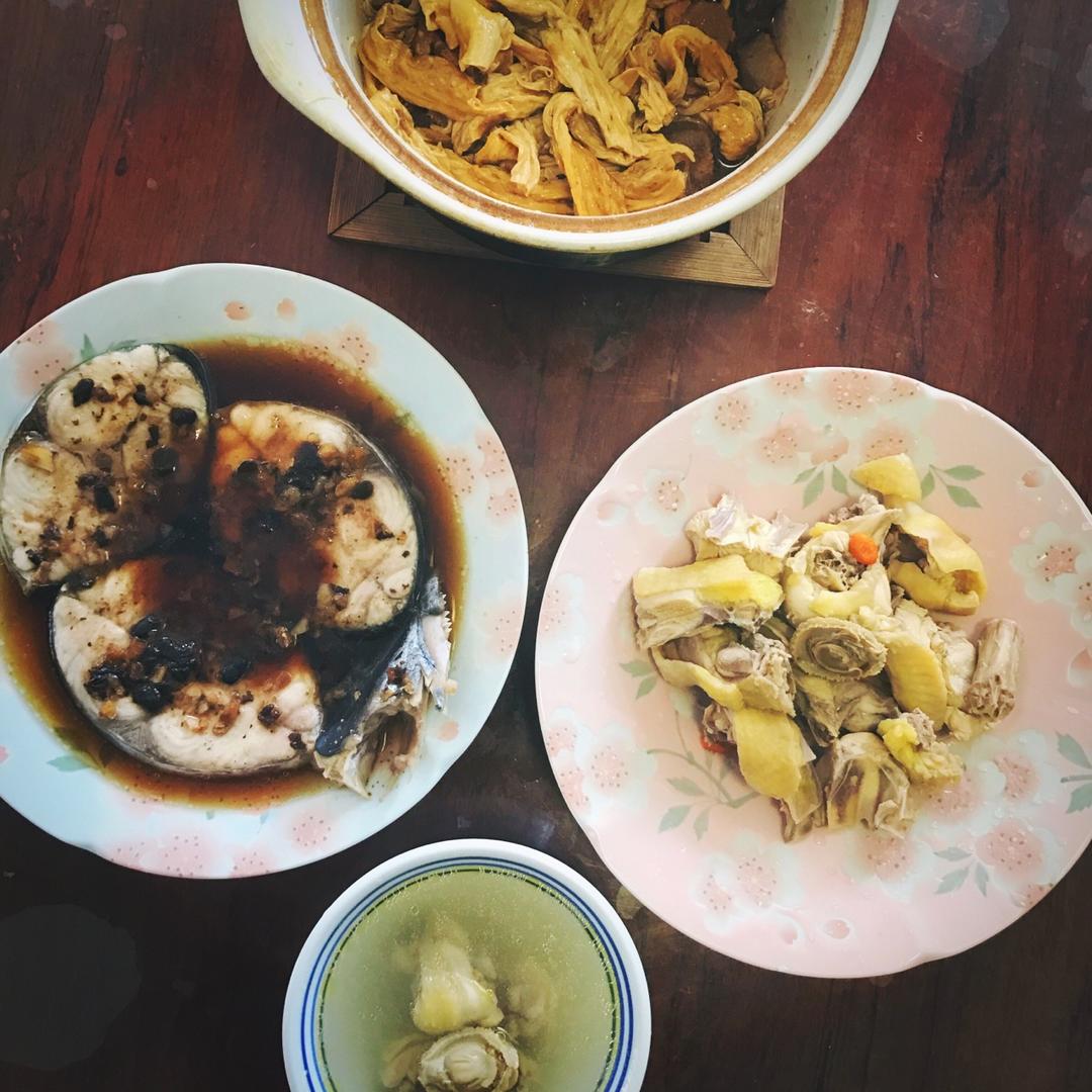 大胆biu做的约饭