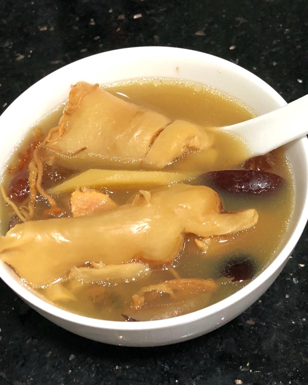 家常菜 虫草花瘦肉炖花胶汤(平喘养肺) vanessa_tan做的虫草花瘦肉炖