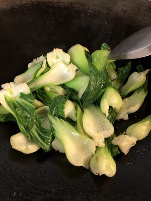 上海青炒鱼片的做法 步骤5