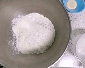 挤挤小面包 龟兔赛跑卡通主题面包的做法 步骤2