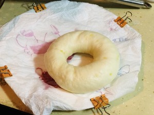?香柠波兰贝果
?碱水肉松贝果的做法 步骤29