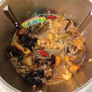 小美·小鸡(鸡腿)炖蘑菇 简单又好吃,小心吃撑?的做法 步骤13