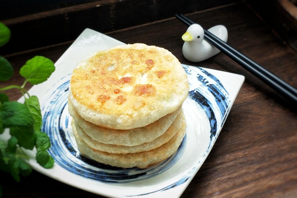 猪肉芹菜馅饼的做法 步骤6