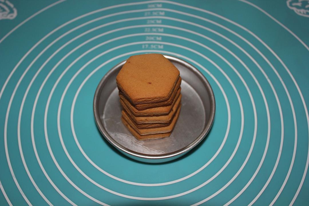 【草莓酸奶冻芝士 （6寸心形模具）的做法步骤图】Skye思恺-制作