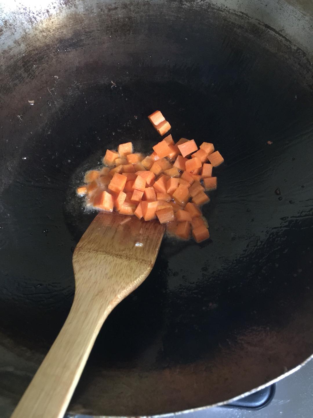 炒三丁(芦笋胡萝卜鸡脯肉)的做法【步骤图】_