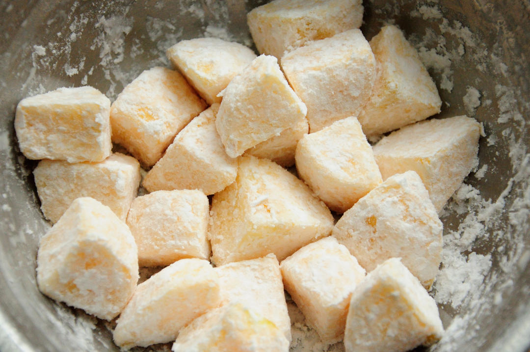 【拔丝苹果 百分百成功 附炒糖过程最详细图解 适合各种拔丝菜品的做法步骤图】千寻树-制作