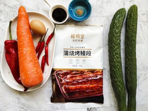 蒲烧鳗鱼青瓜卷的做法 步骤1