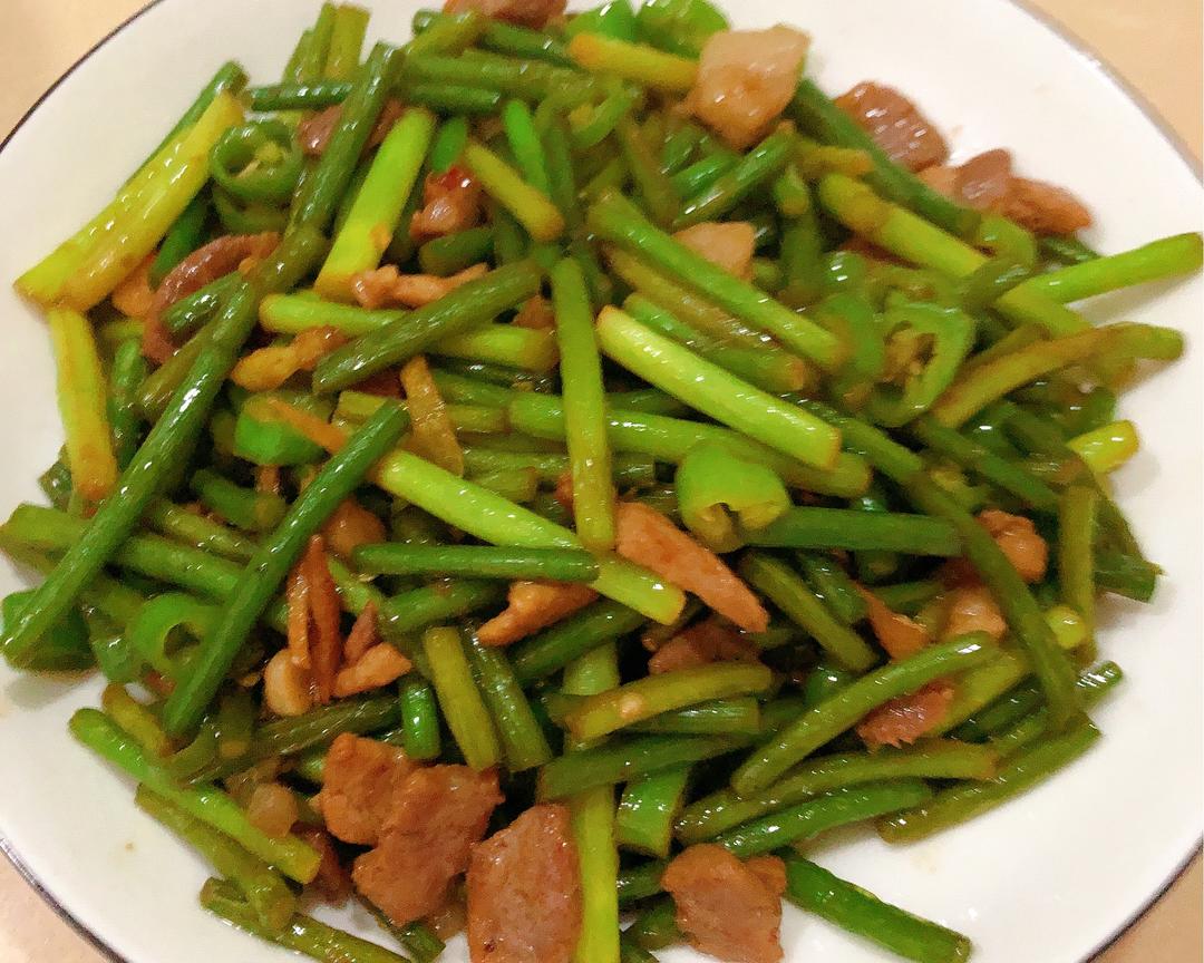 蒜苔炒肉