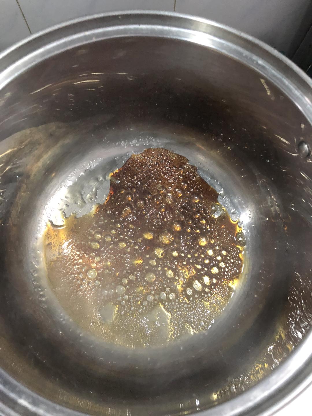 【附赠蛋白糖的萨芭雍苹果派的做法步骤图】吃饭不容易-制作