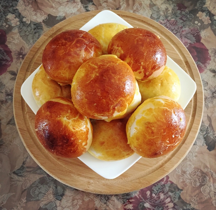 肉桂丫做的乳酪肉松餐包