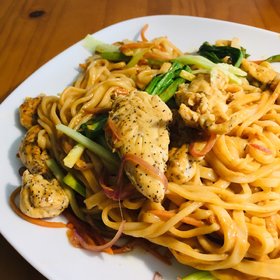 sesame paste noodles,pullednoodles 麻酱鸡肉面 sesame paste chicken noodles