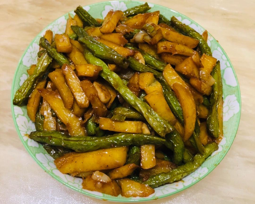 豆角炖土豆条