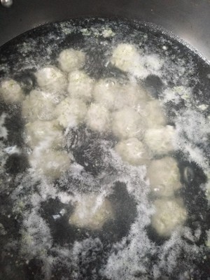 西兰花肉丸子(九个月宝宝辅食)