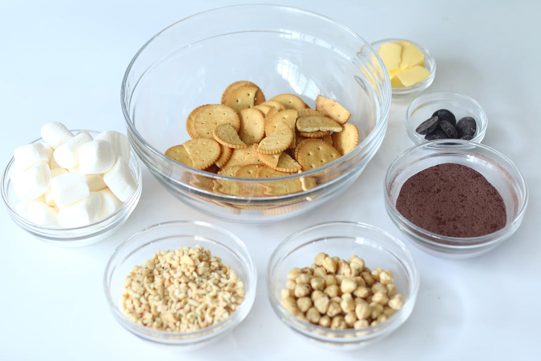 网红巧克力榛子雪花酥