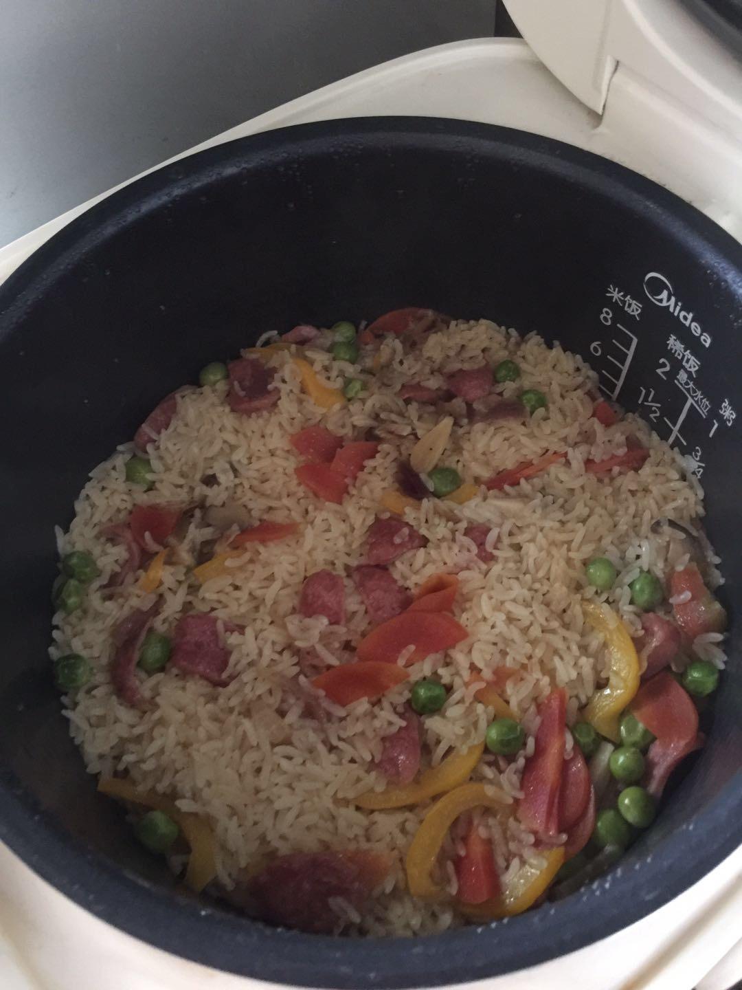 手机用户8930_jmpw做的电饭煲香肠焖饭
