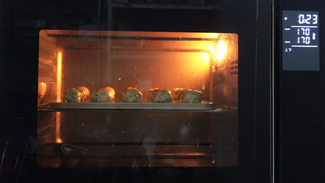 【【视频】麻薯面包 | 软糯可口的做法视频_做法步骤】-制作