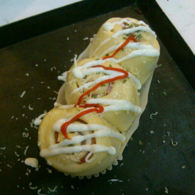 甜面包配方。本配方用于各式甜包。培根芝士面