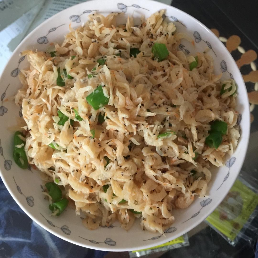 凉凉秋意做的虾皮炒辣椒