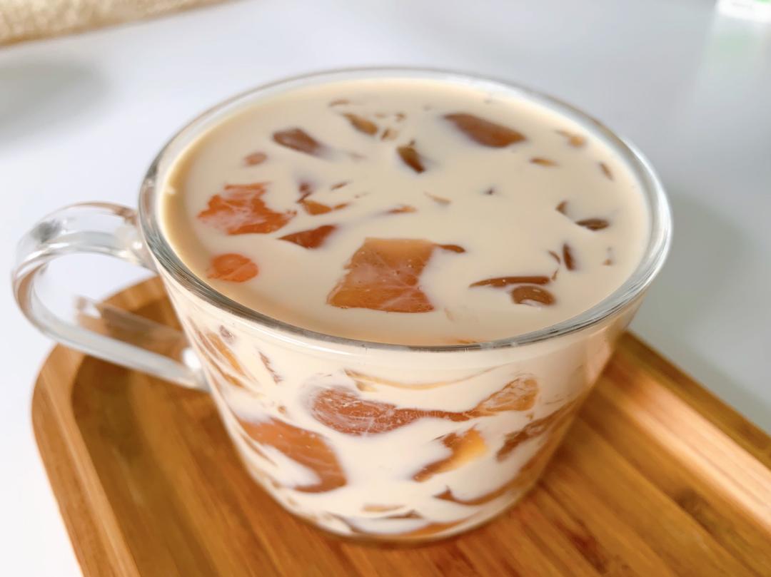 比奶茶好喝的柠檬红茶冻撞奶