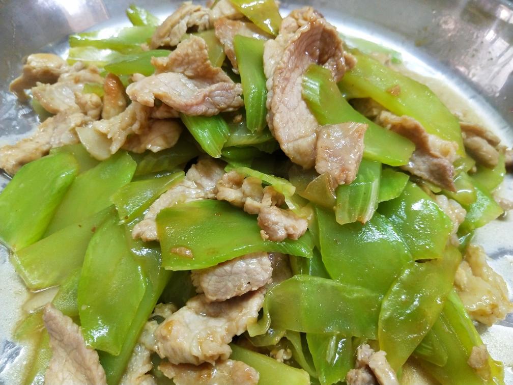 莴笋炒肉片的做法