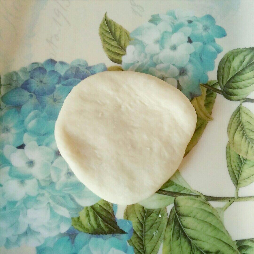 【酸奶餐包的做法步骤图，酸奶餐包怎么做好吃】浪漫春天-制作