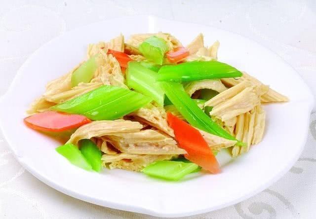 炒腐竹的做法