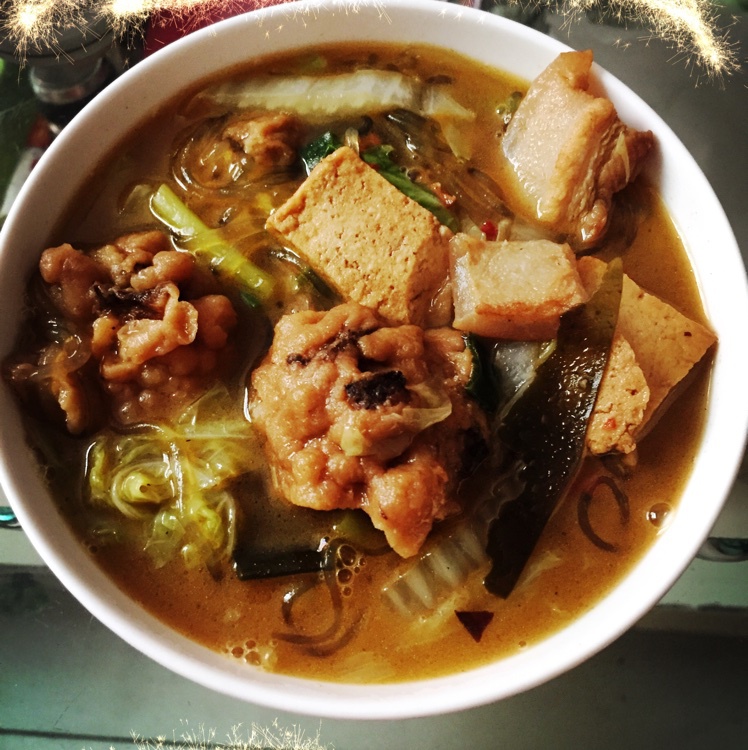 家常菜 大烩菜 木子静静做的大烩菜 赞 猪五花肉,豆腐,海带,白菜,花生