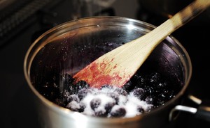 蓝莓果酱的做法 步骤5