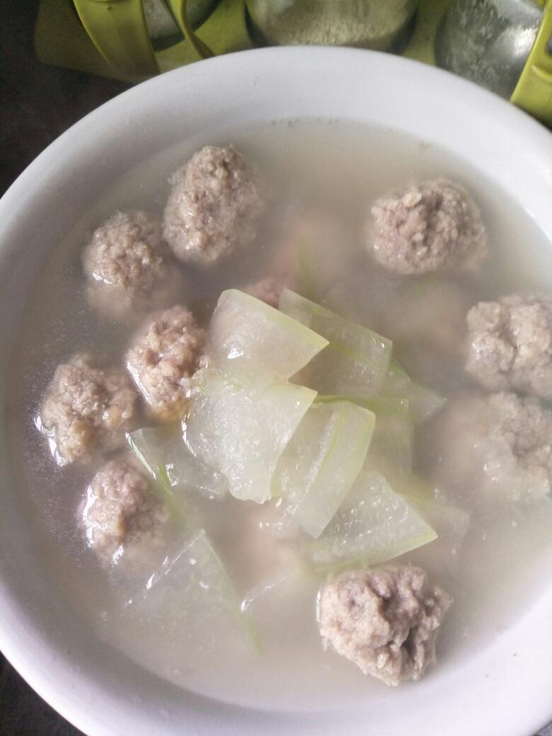 懒人版冬瓜肉圆子汤