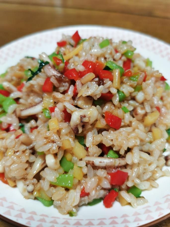 鱿鱼炒饭