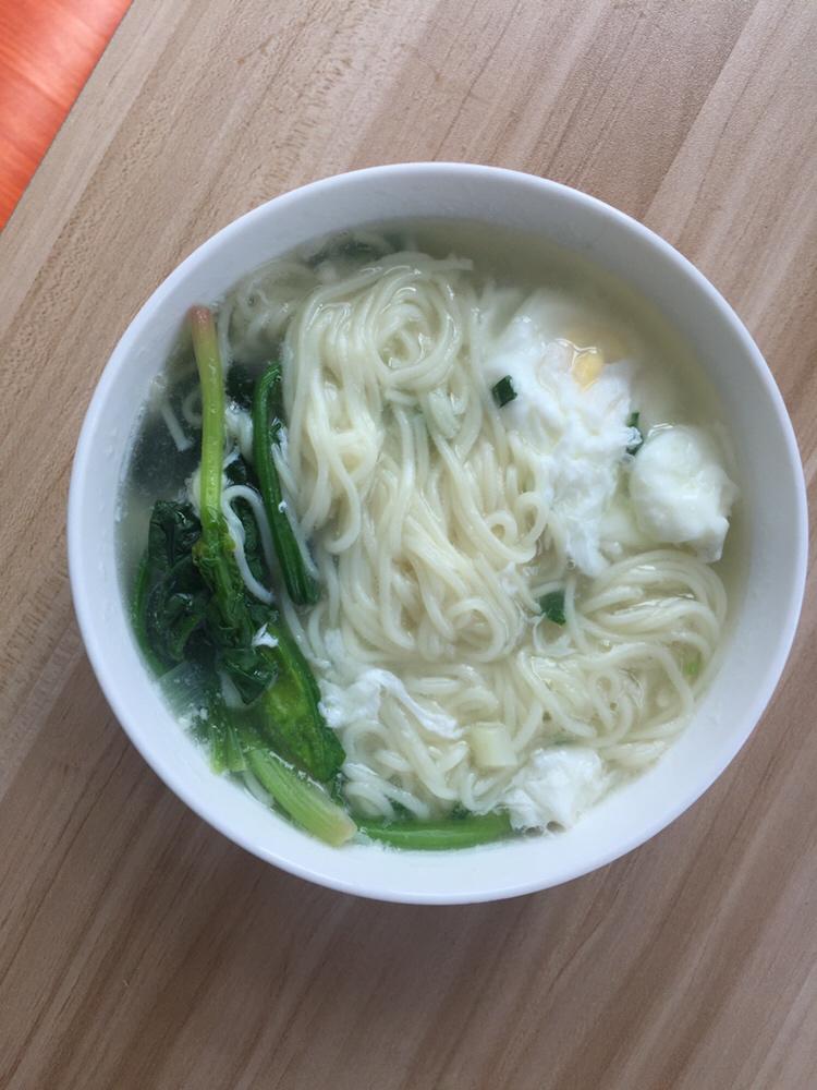 清汤鸡蛋面