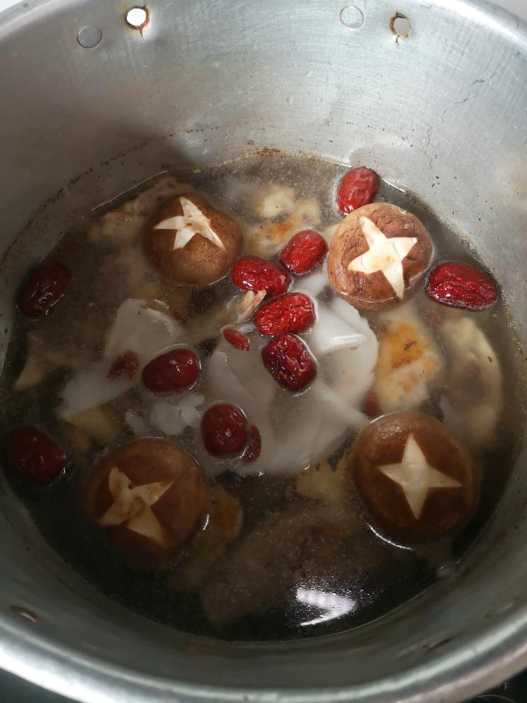 椰青鸡汤