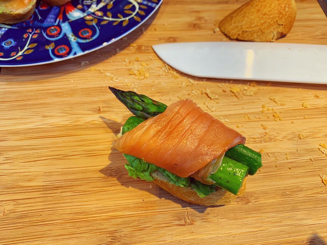 三文魚卷蘆筍牛油果fingerfood