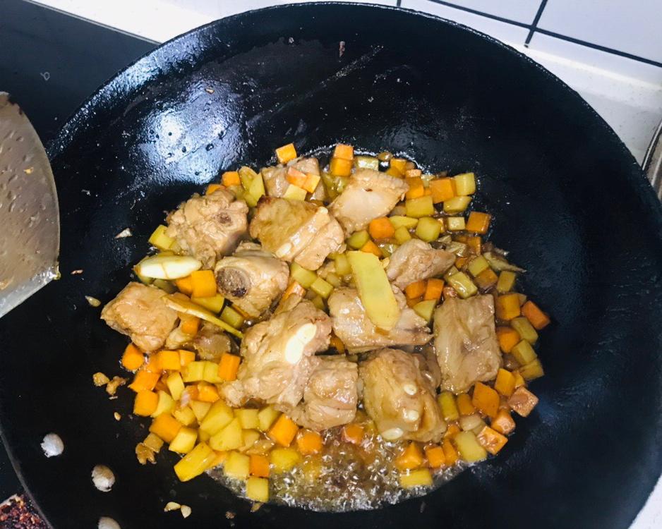 排骨米饭