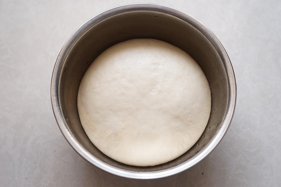 【绵软红糖流心吐司的做法步骤图，怎么做好吃】哈奇0328-制作