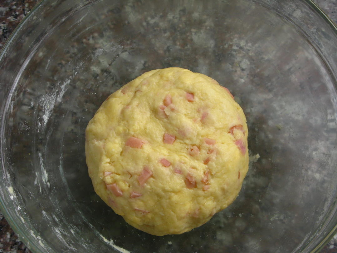 【火腿起司SCONE~(跟飞饼一样司康我也爱吃咸的!)的做法步骤图】rabbitqueen0513-制作