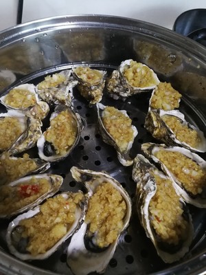 蒸蒜蓉生蚝的做法 步骤4