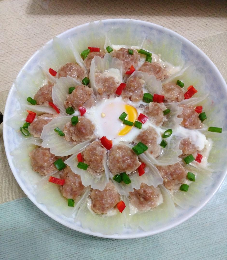 沈小漂做的白菜蒸肉丸