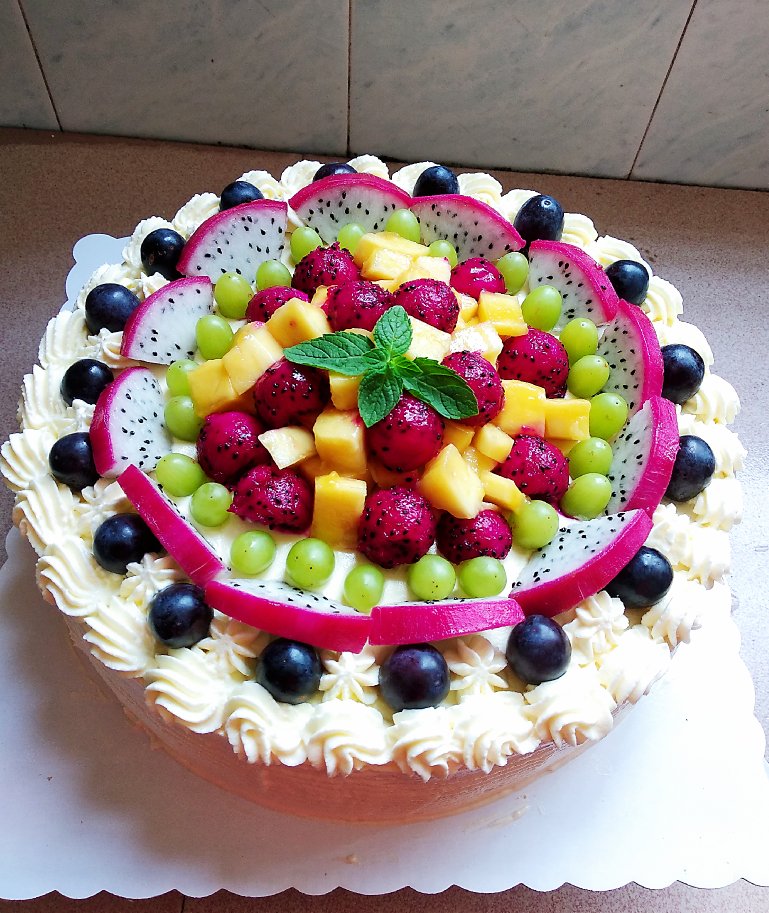 寒梅_4xkg做的10寸水果蛋糕