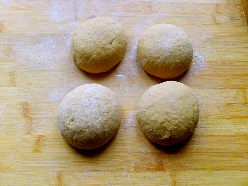 超软全麦面包的做法 步骤4