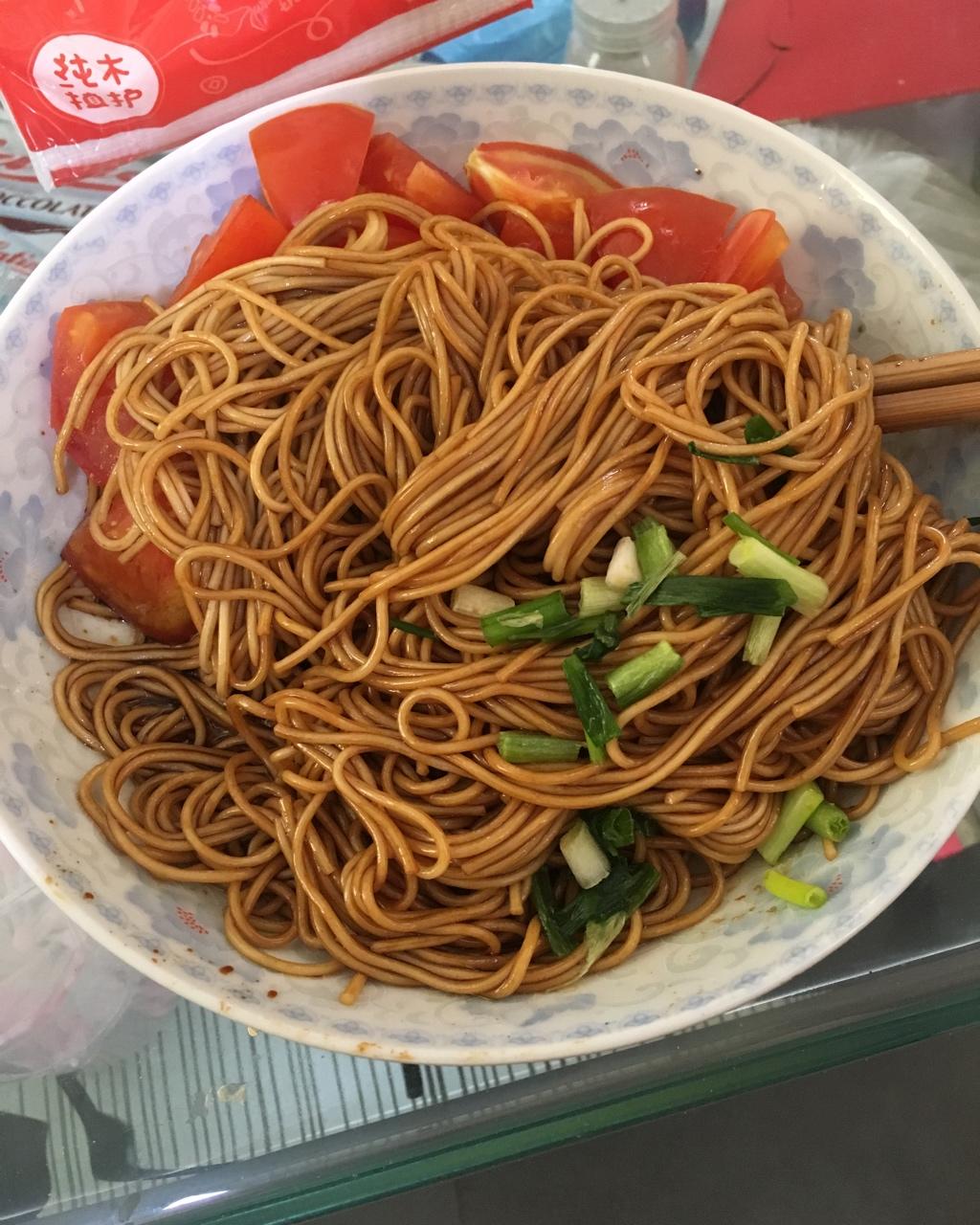 铛铛铛咯做的葱油拌面