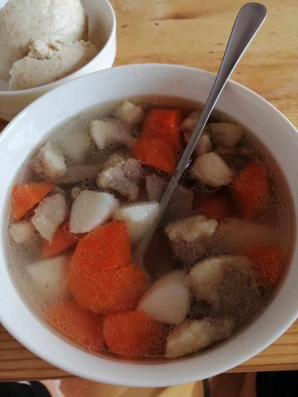 胡萝卜山药炖羊肉