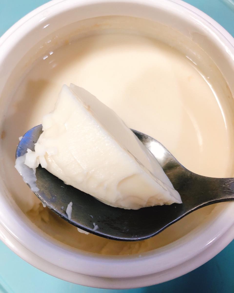 茜80做的鱼胶牛奶冻