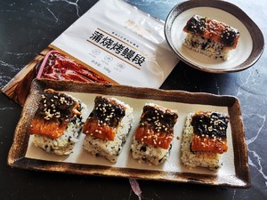 鳗鱼香淞饭团?5分钟超快手的做法 步骤8