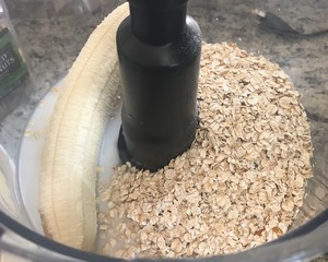 健康无糖香蕉玛芬banana muffins 简单的做法 步骤2