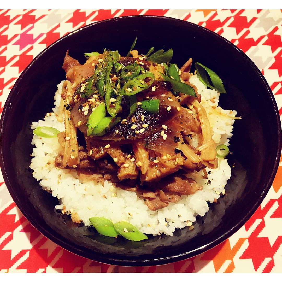 elaine_ye做的牛丼 温泉蛋牛肉盖饭